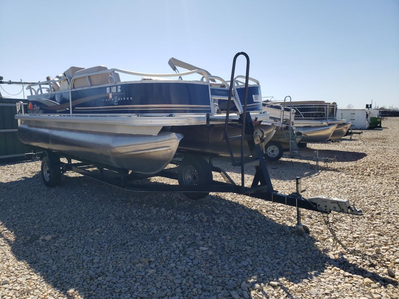 2014 Sun Tracker Partybarge for Sale in Sikeston, MO - All Over