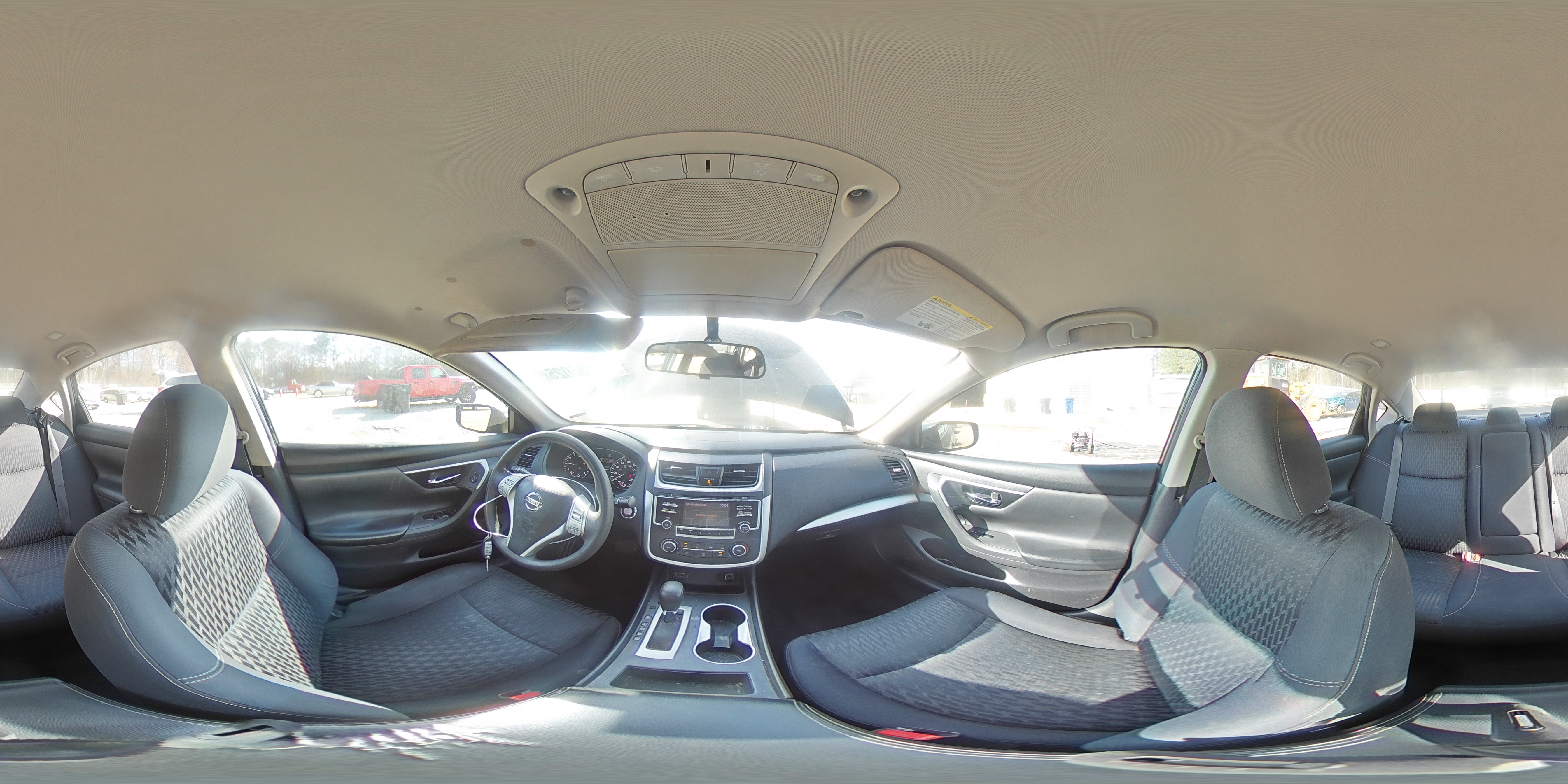 2018 Nissan Altima - Image 15