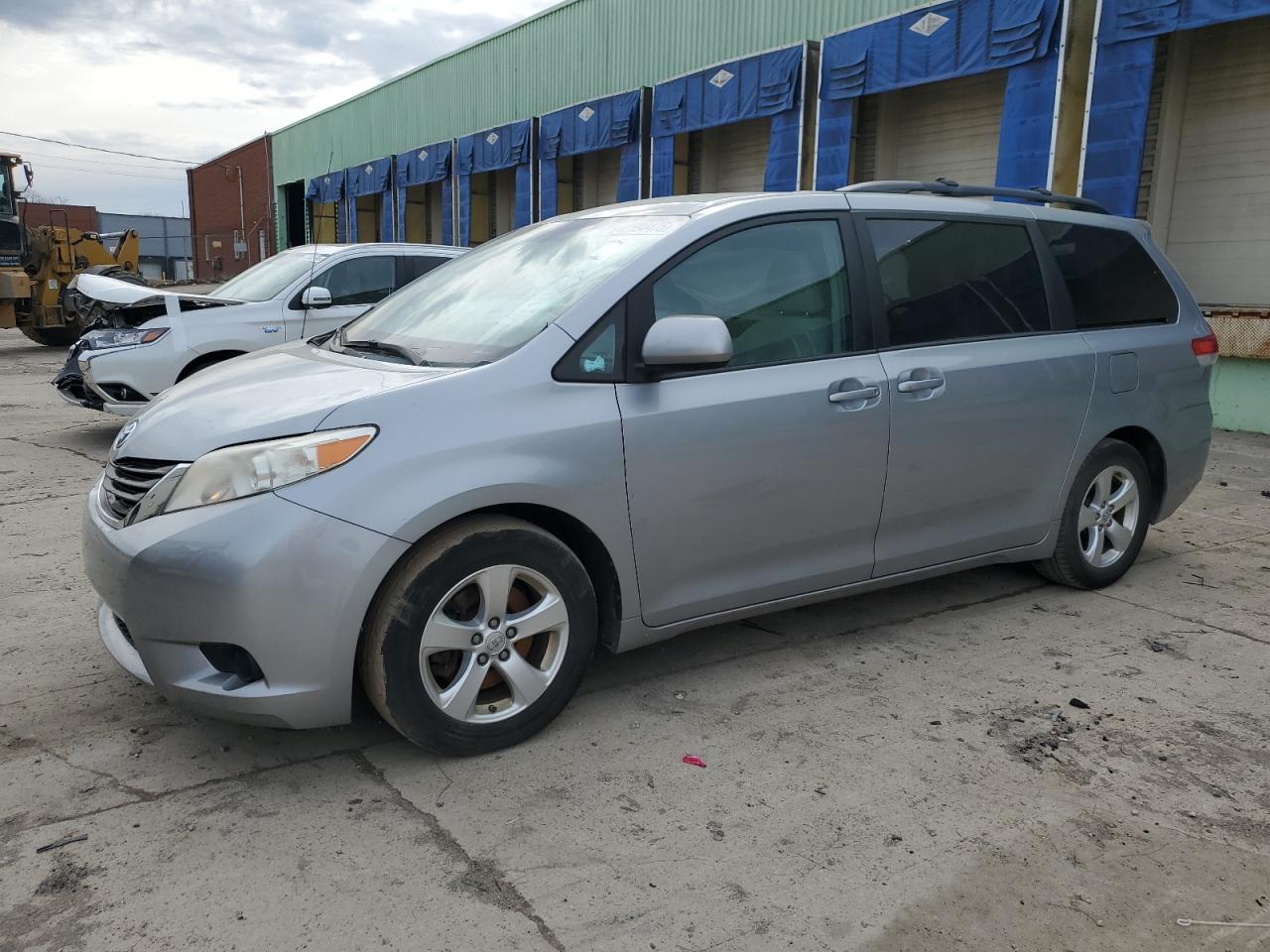 2014 Toyota Sienna - Image 1