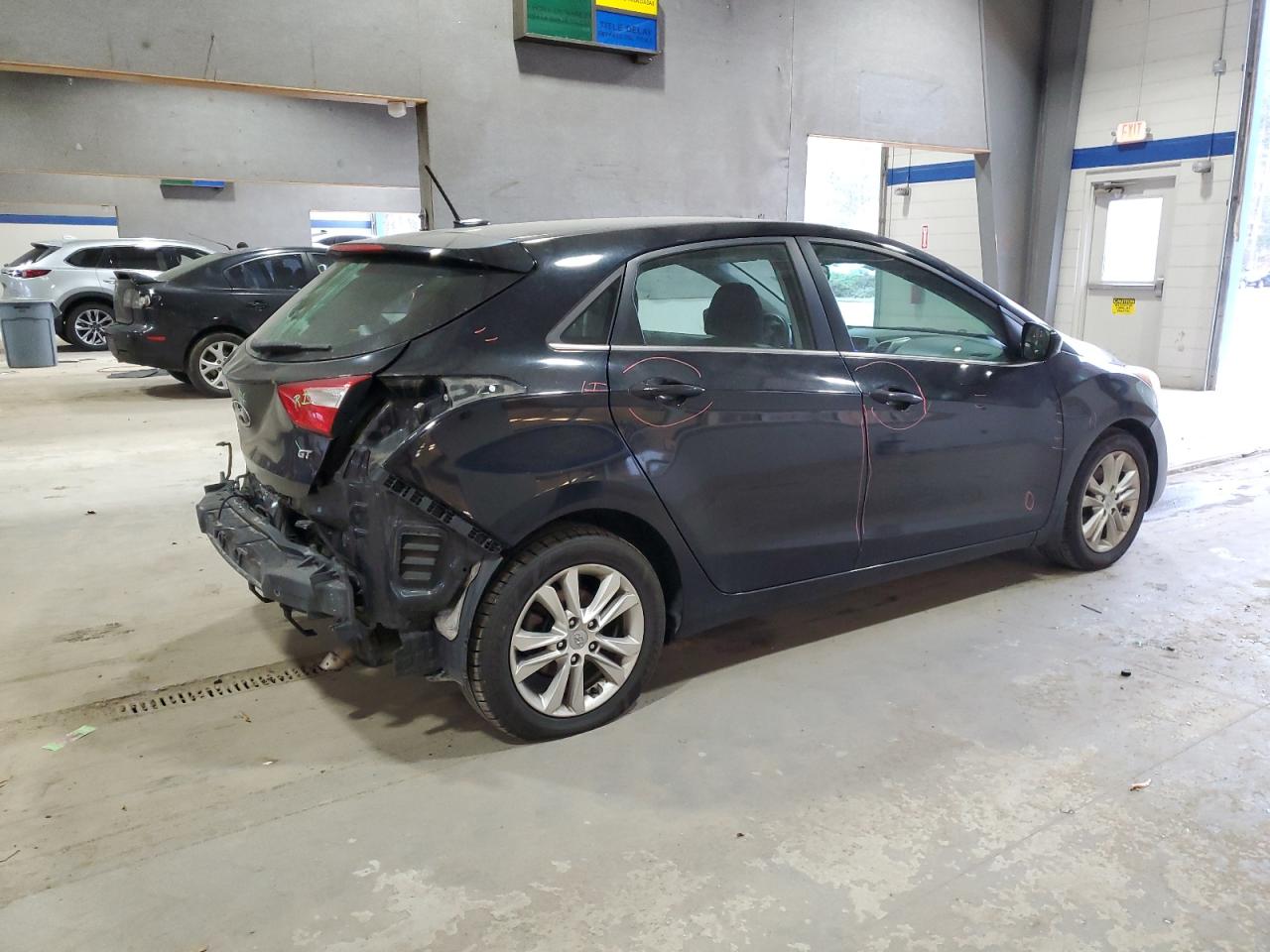 2014 Hyundai Elantra - Image 3