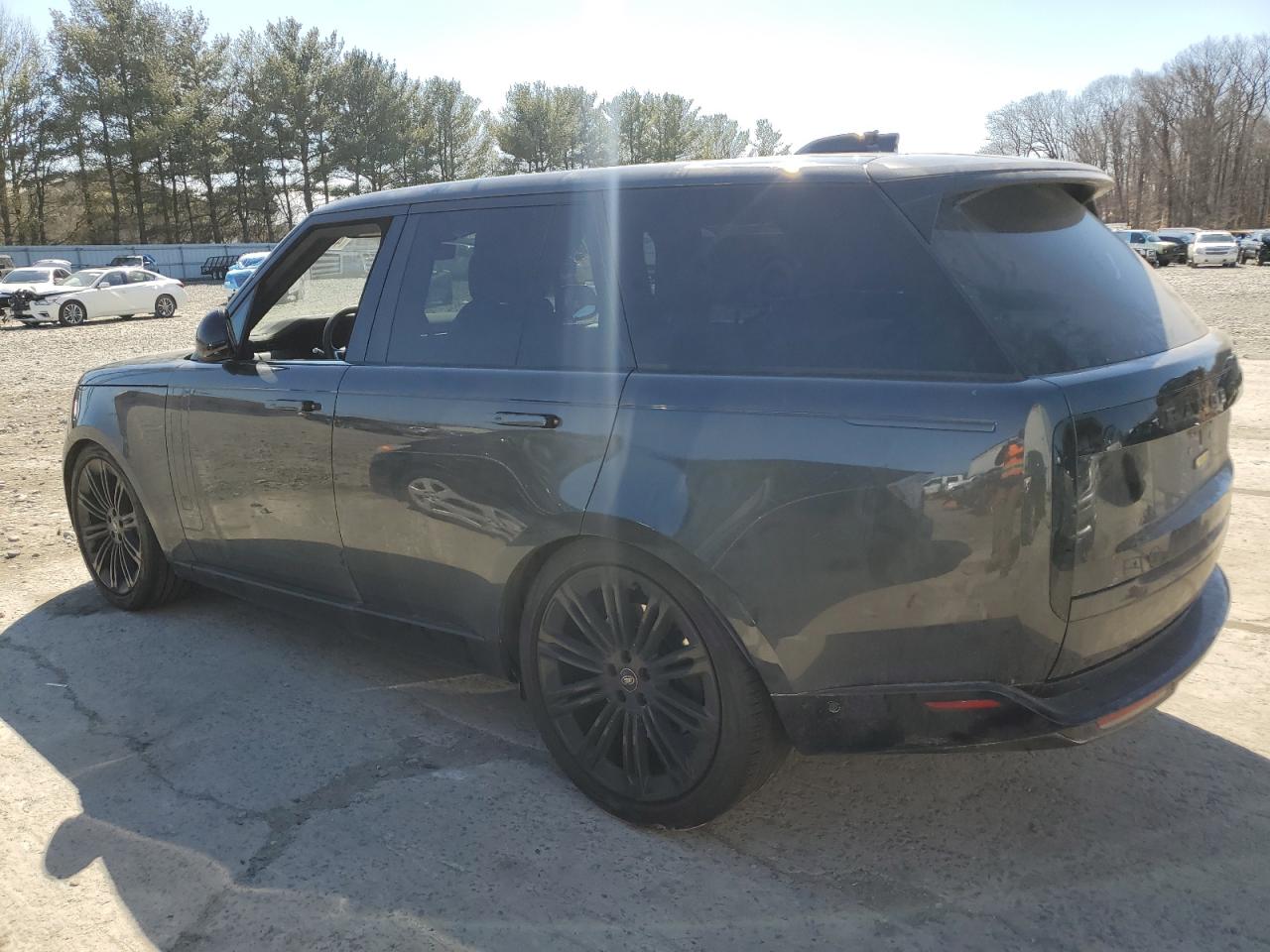 2023 Land Rover Range Rover - Image 2