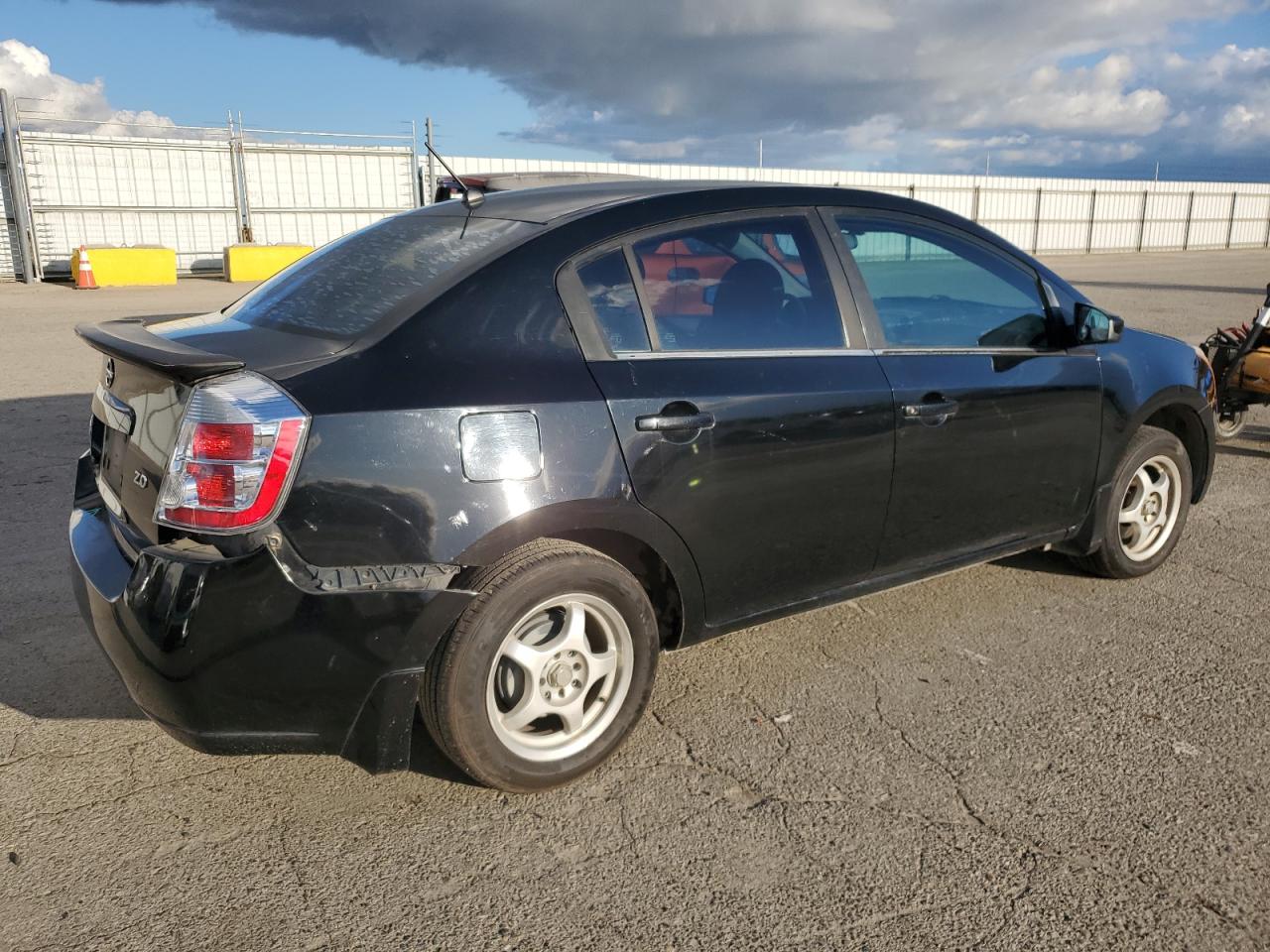 2007 Nissan Sentra - Image 3