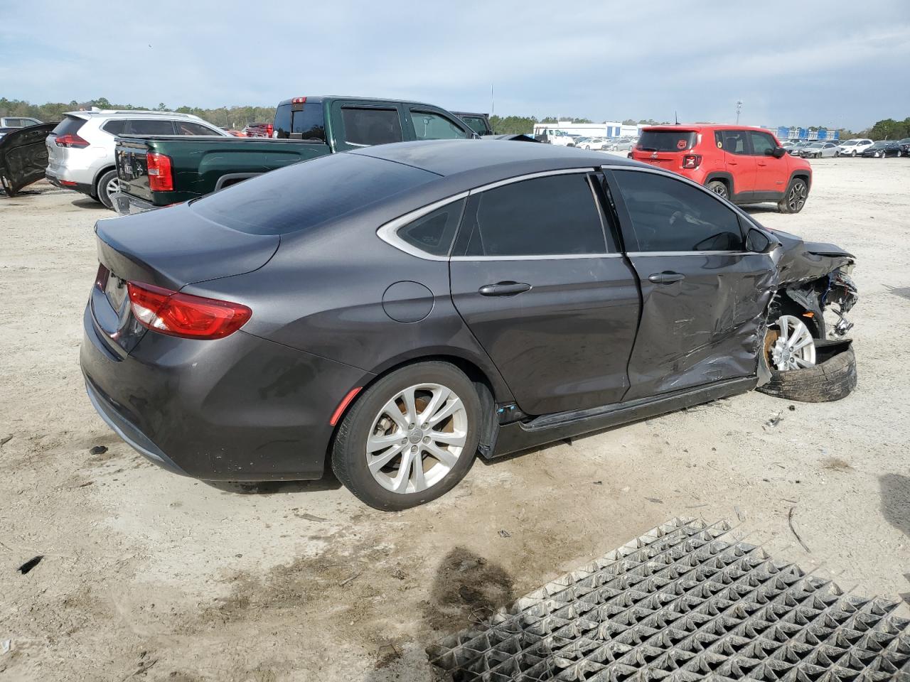 2016 Chrysler 200 - Image 3
