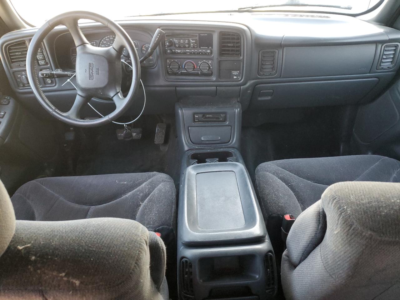 2000 GMC Sierra - Image 8