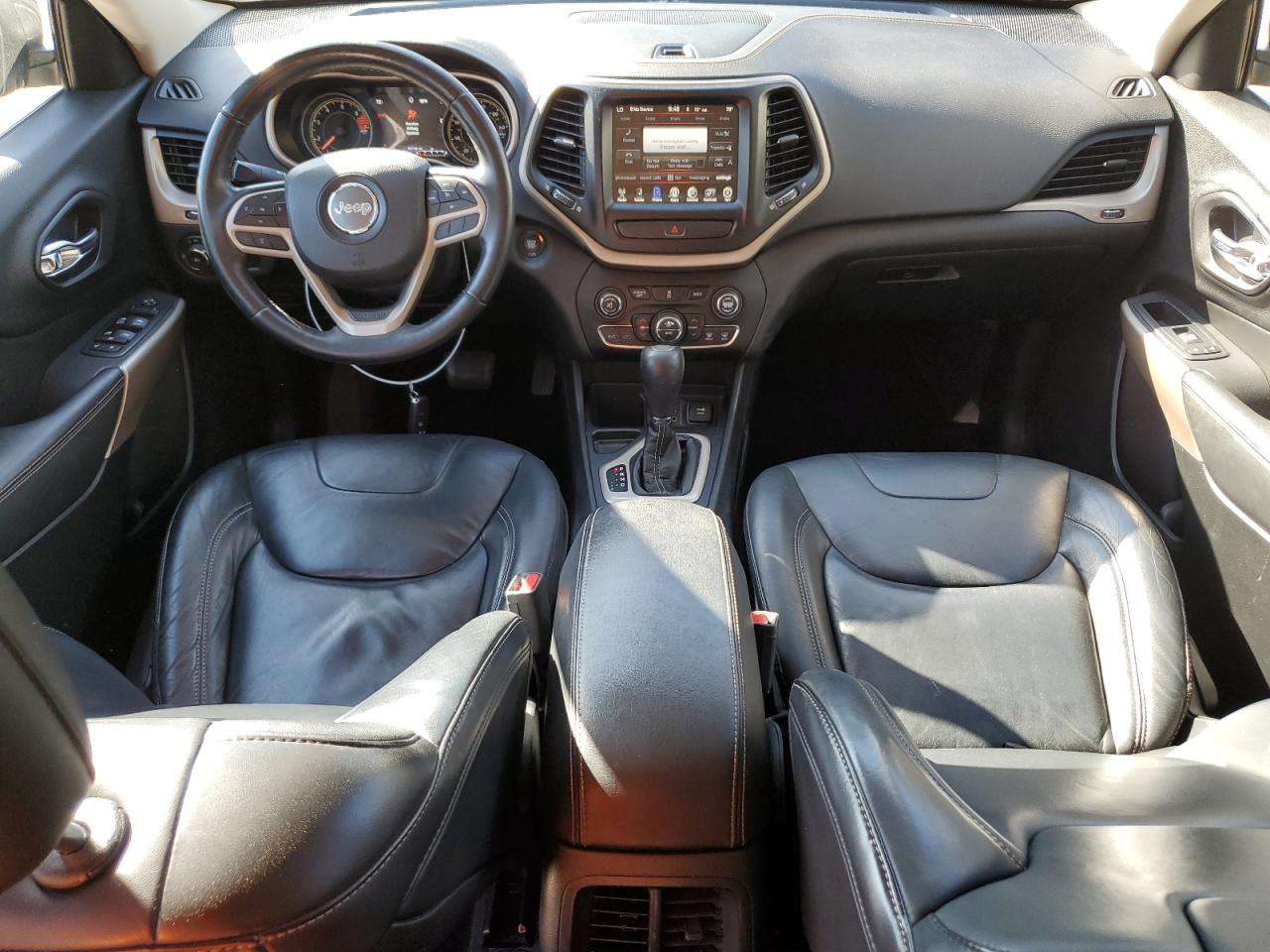 2017 Jeep Grand Cherokee - Image 8