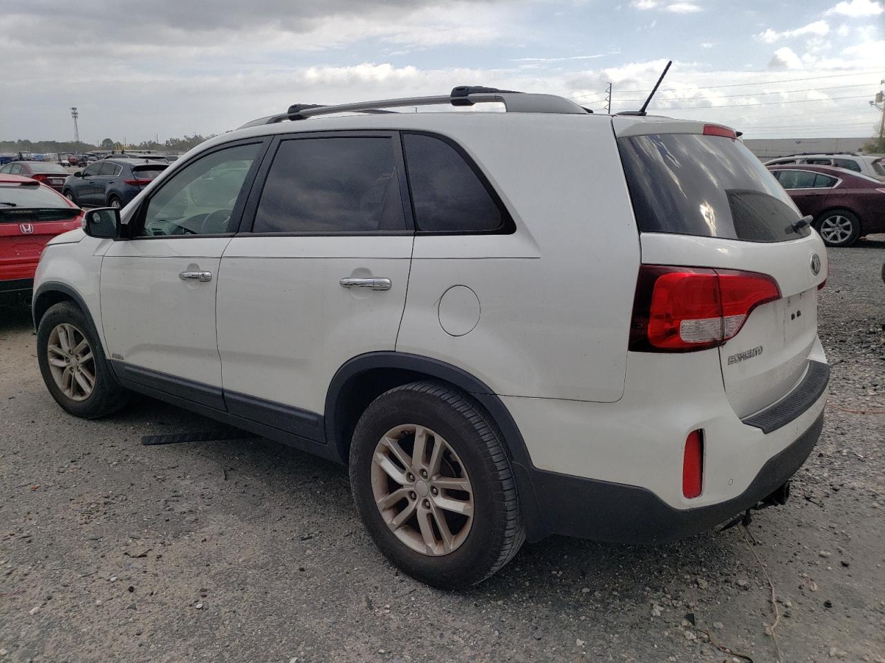 2014 Kia Sorento - Image 2