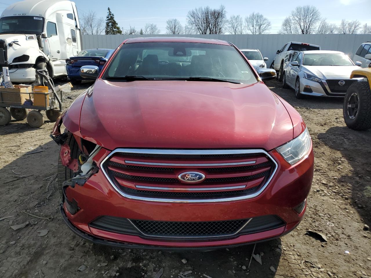 2015 Ford Taurus - Image 5