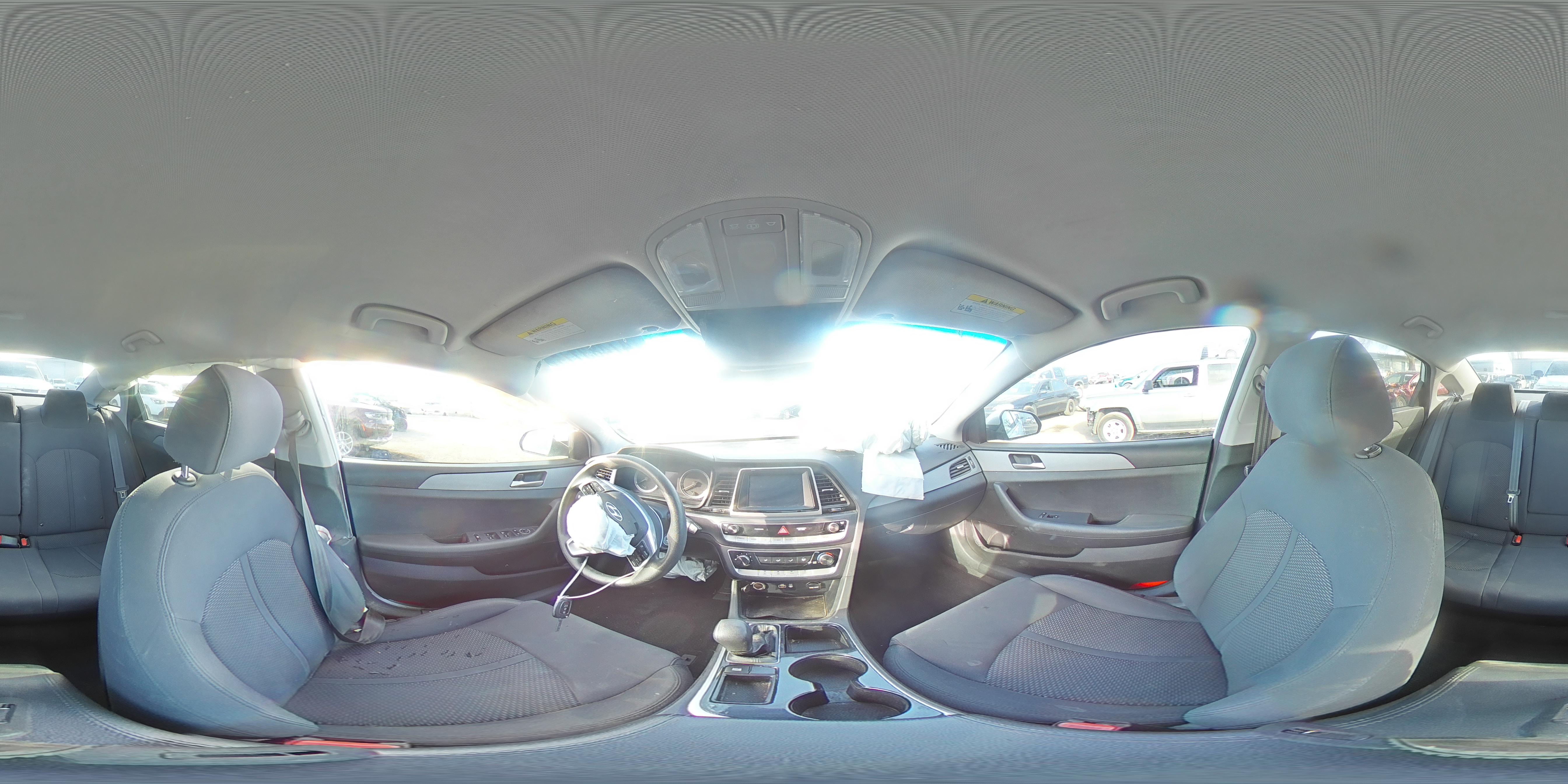 2018 Hyundai Sonata - Image 15