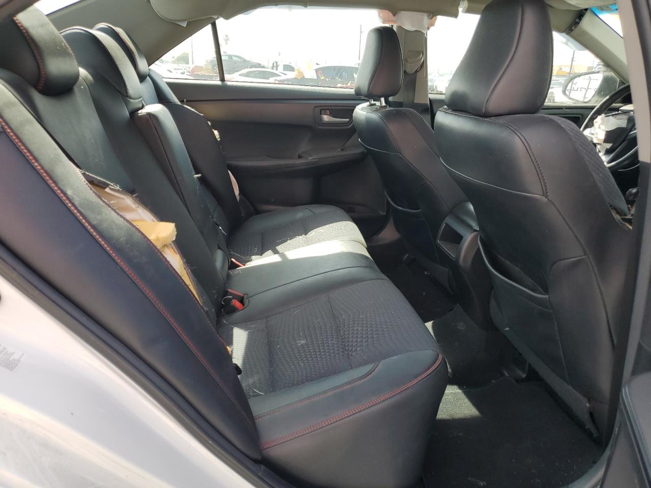 2015 Toyota Camry - Image 10