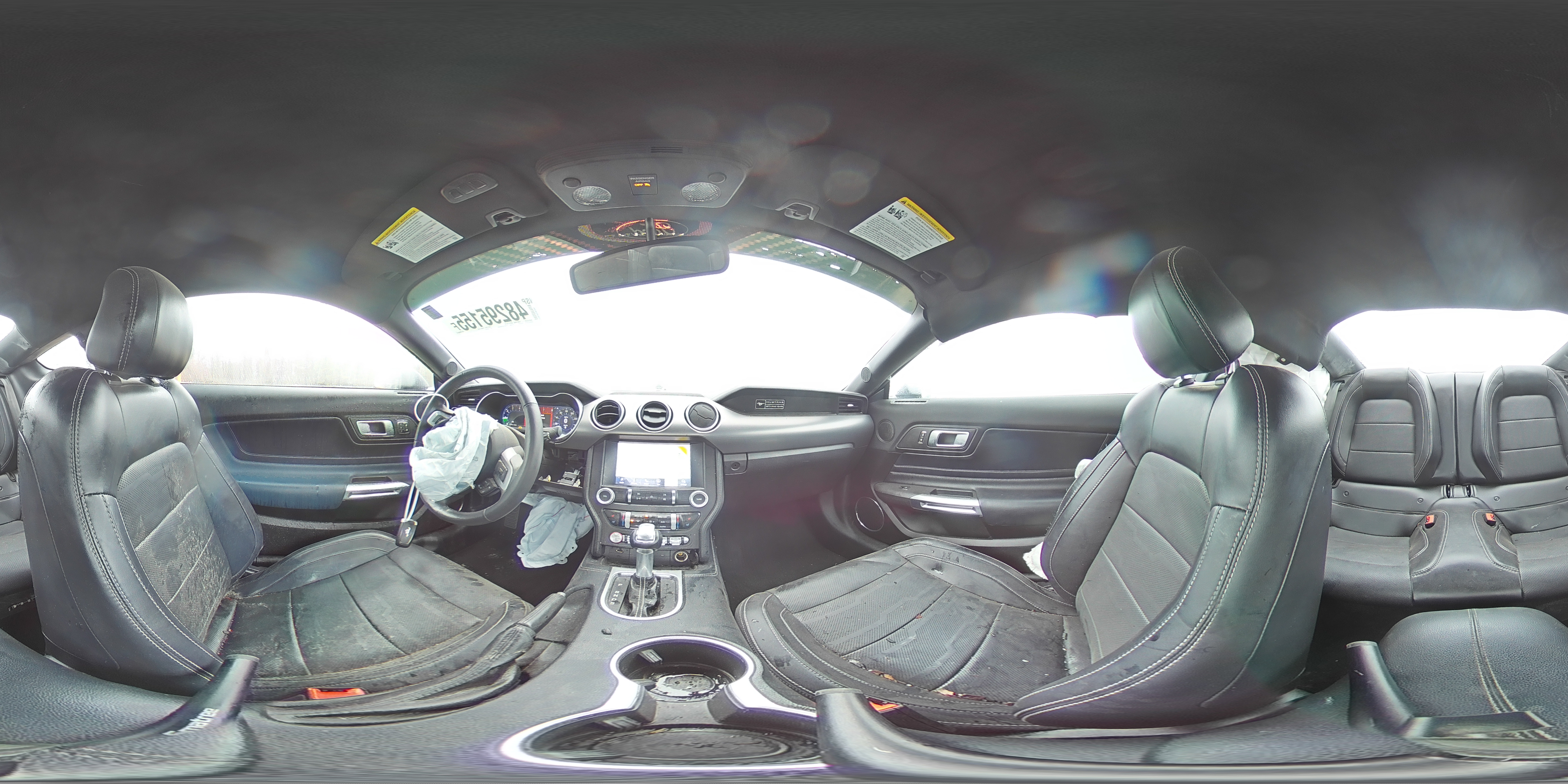 2020 Ford Mustang - Image 13