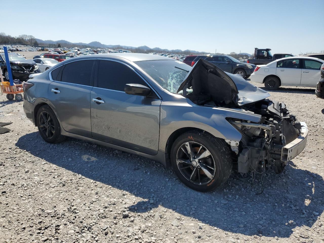 2015 Nissan Altima - Image 4