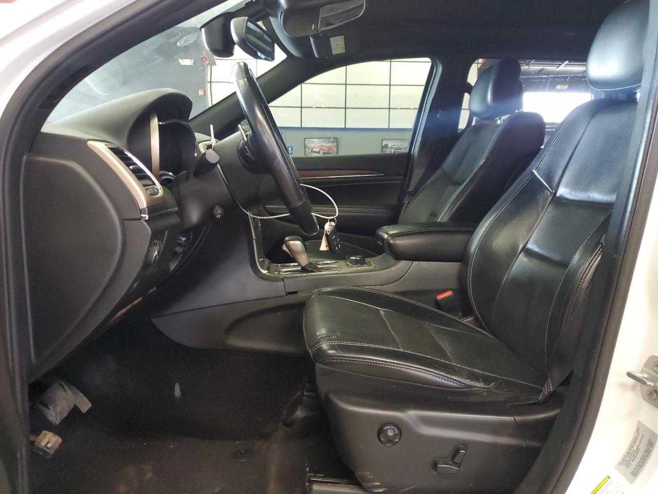 2016 Jeep Grand Cherokee - Image 7