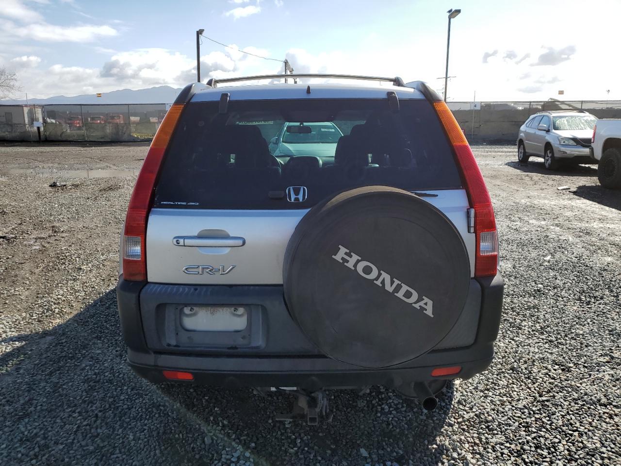 2004 Honda CR-V - Image 6