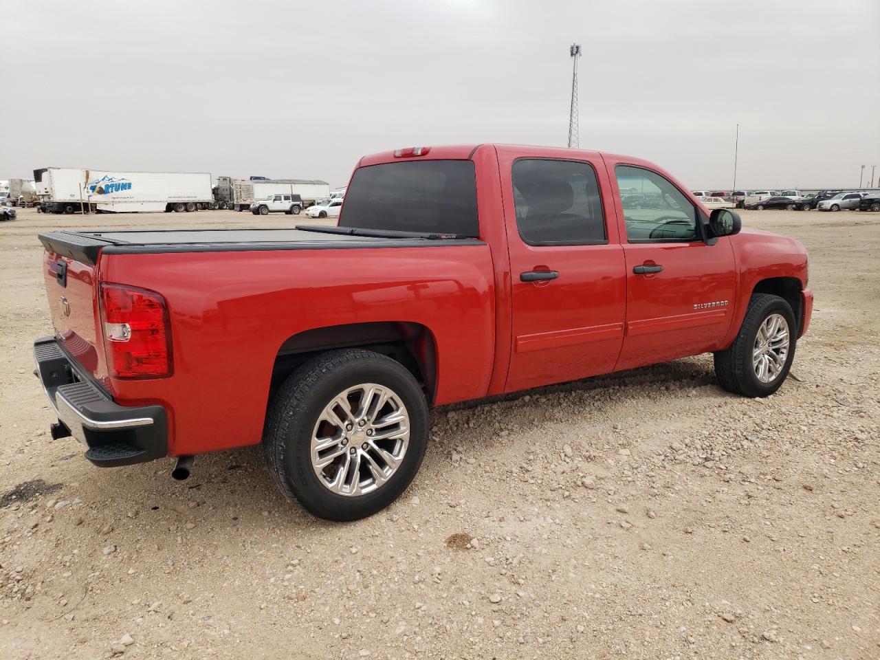 2009 Chevrolet Silverado - Image 3