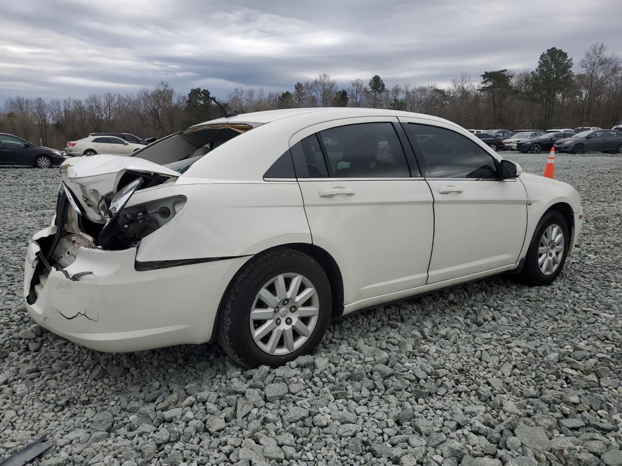 2008 Chrysler Sebring - Image 3