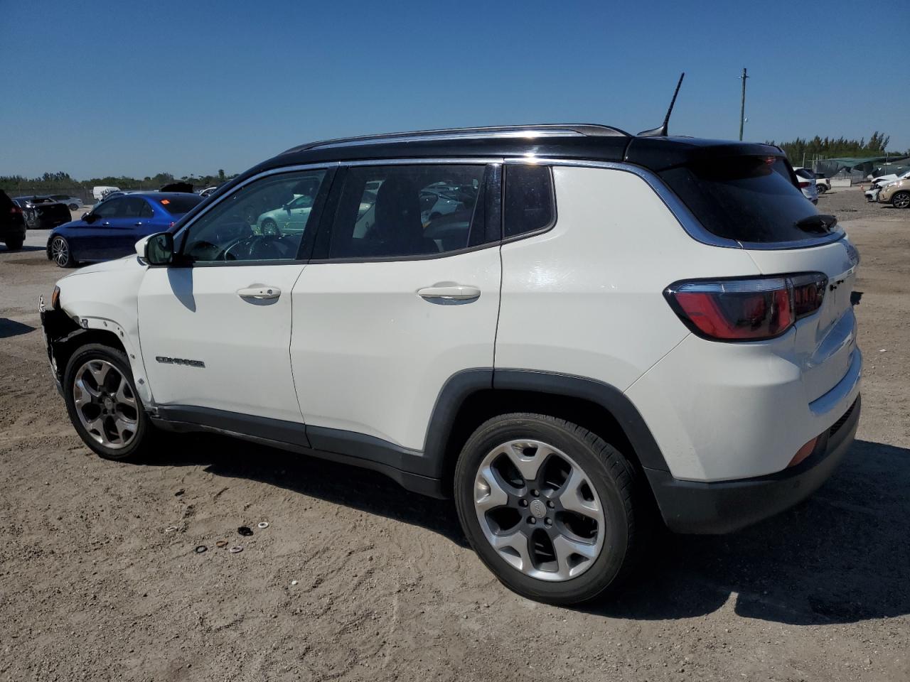 2018 Jeep Compass - Image 2