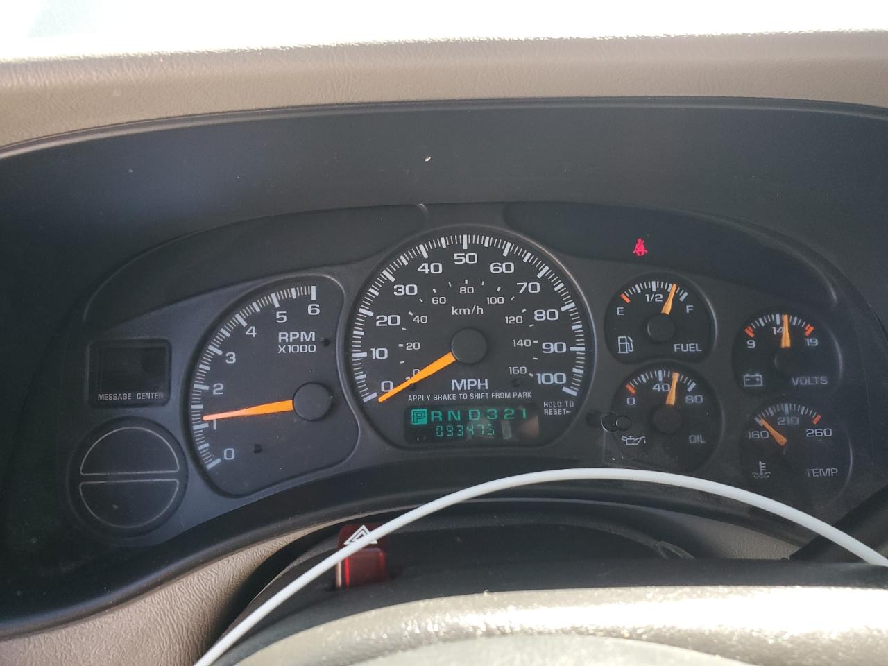 2000 Chevrolet Tahoe C1500 VIN: 1GNEC13T9YJ110955 Lot: 49622965