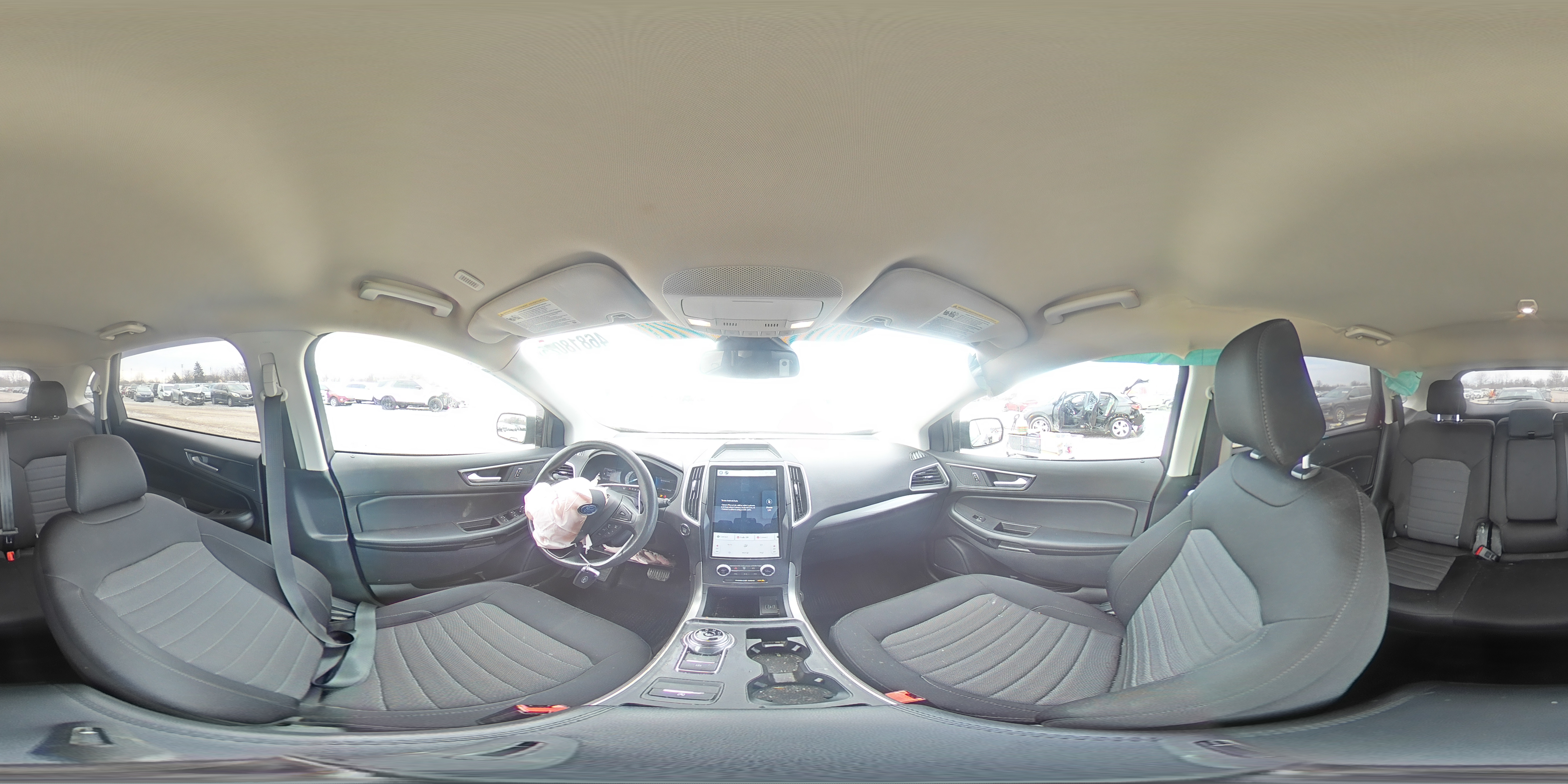 2022 Ford Edge - Image 13