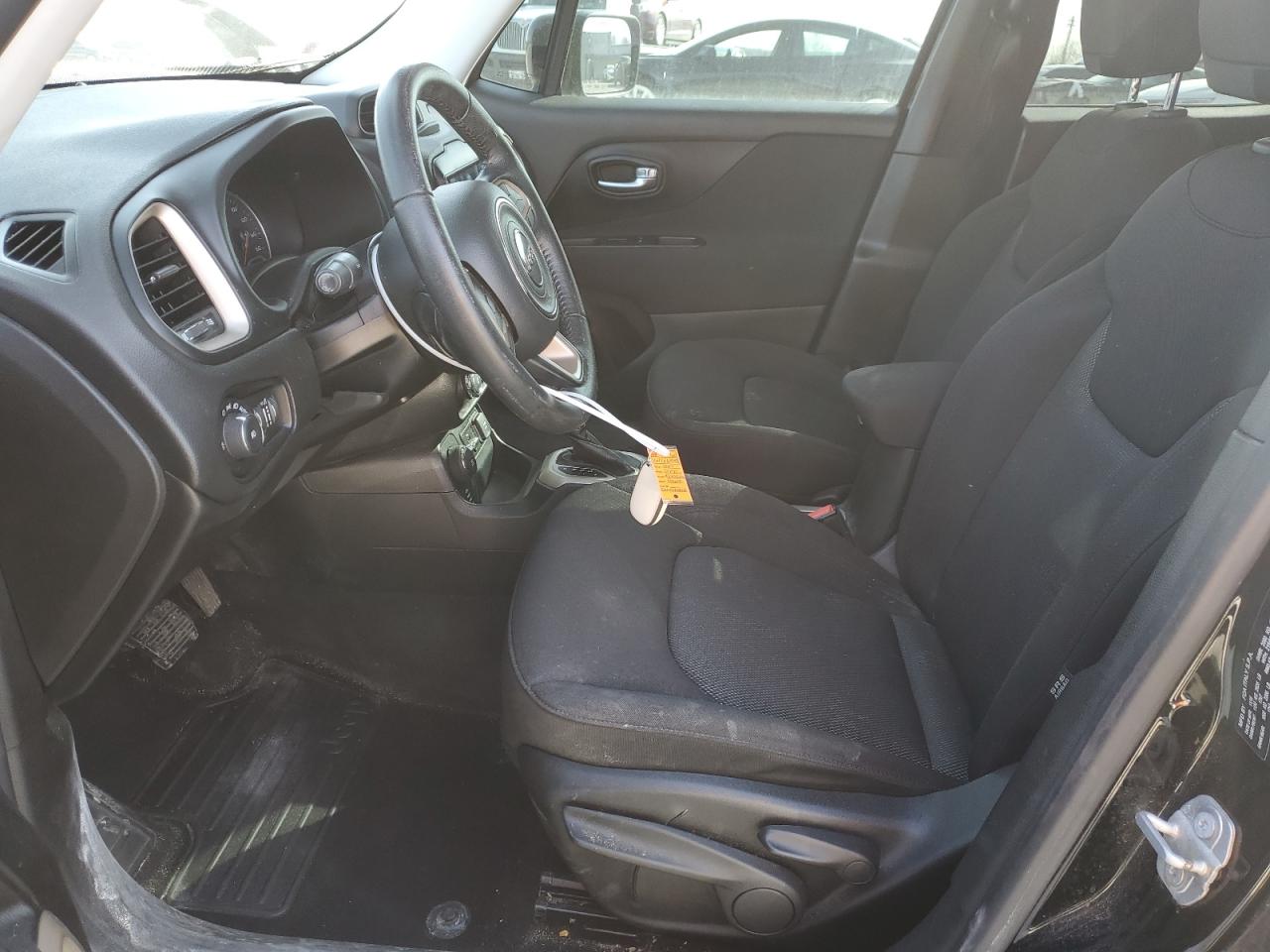 2017 Jeep Renegade - Image 7