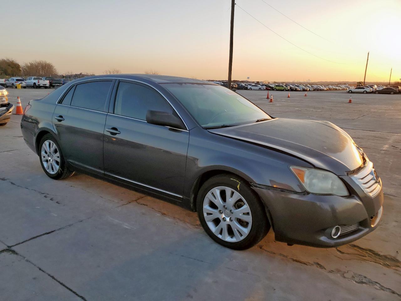 2008 Toyota Avalon - Image 4