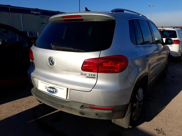 2014 VOLKSWAGEN TIGUAN MAT