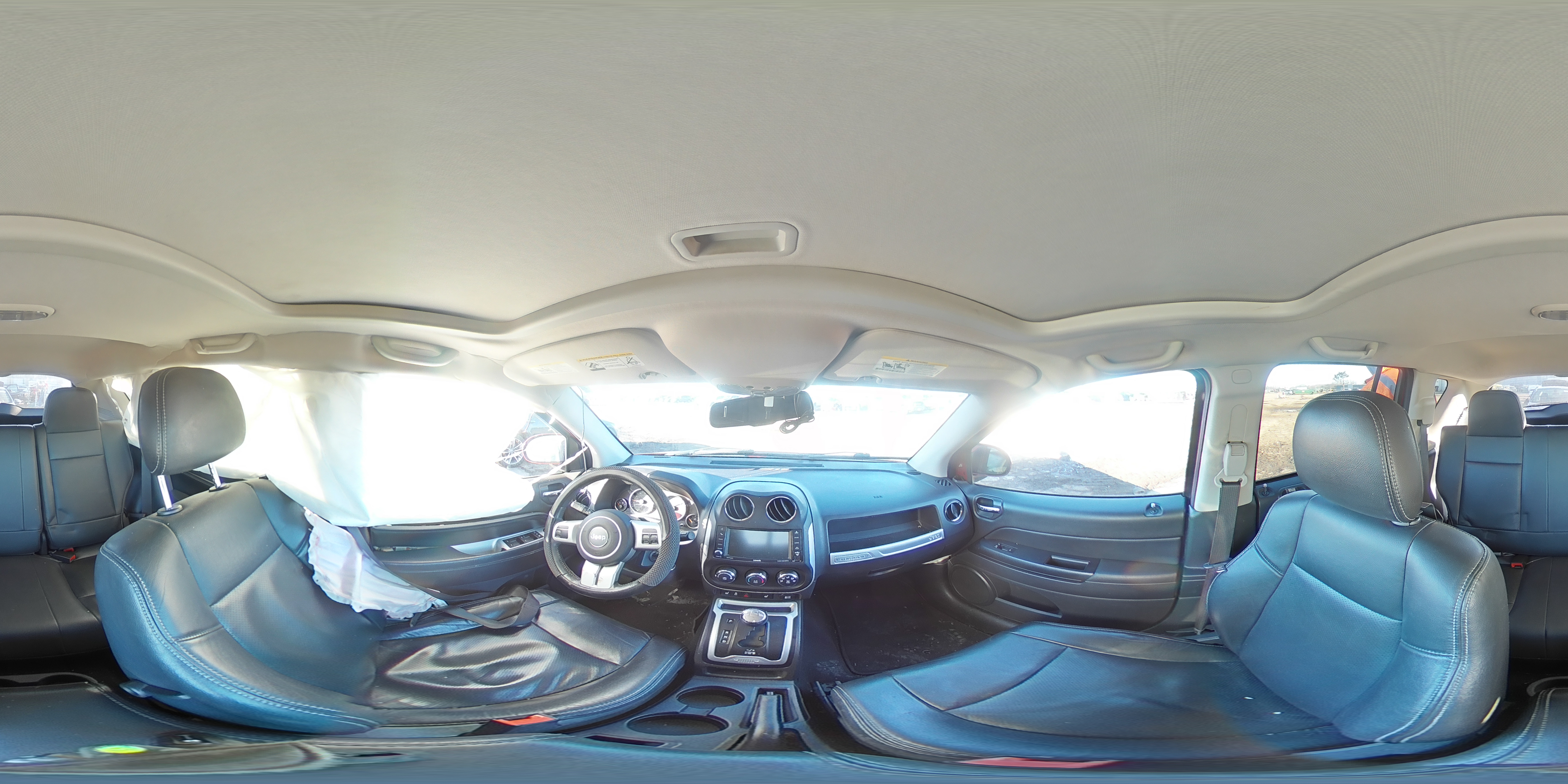 2015 Jeep Compass - Image 13