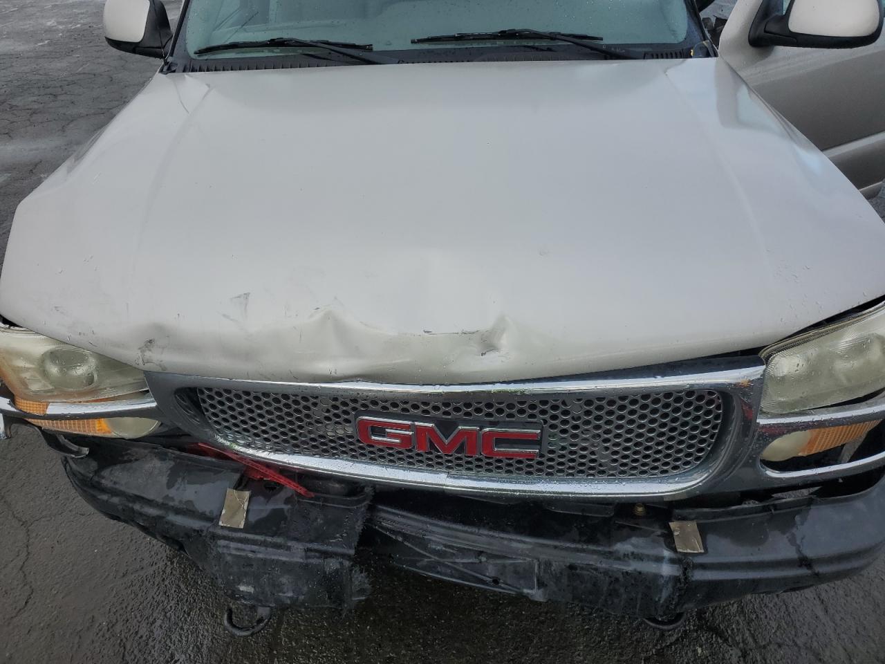 2006 GMC Yukon - Image 11