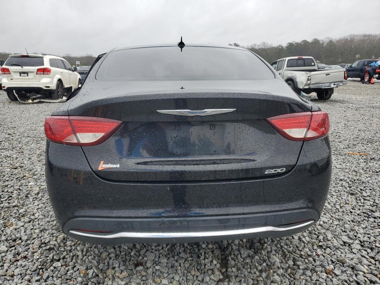 2016 Chrysler 200 - Image 6
