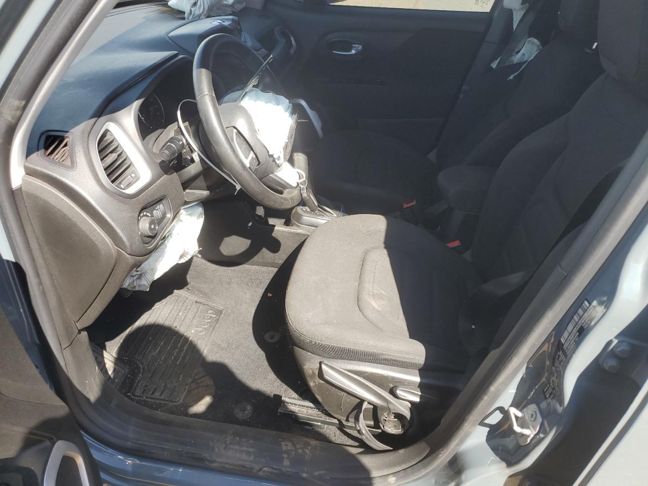 2018 Jeep Renegade - Image 7