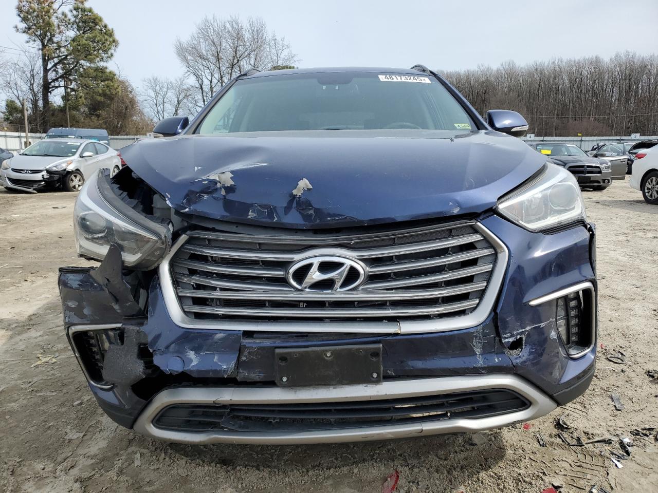 2017 Hyundai Santa Fe - Image 5