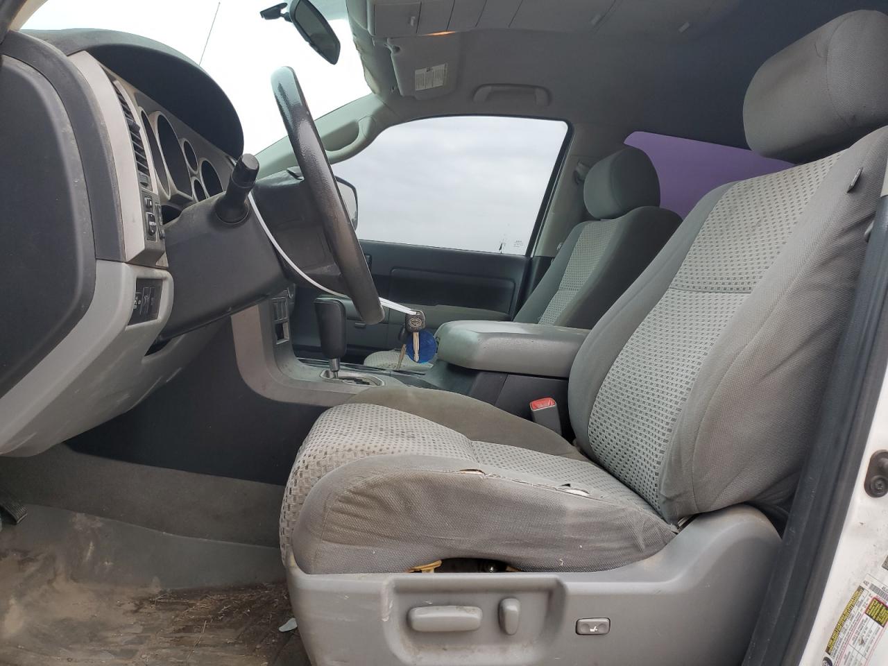 2010 Toyota Tundra - Image 7
