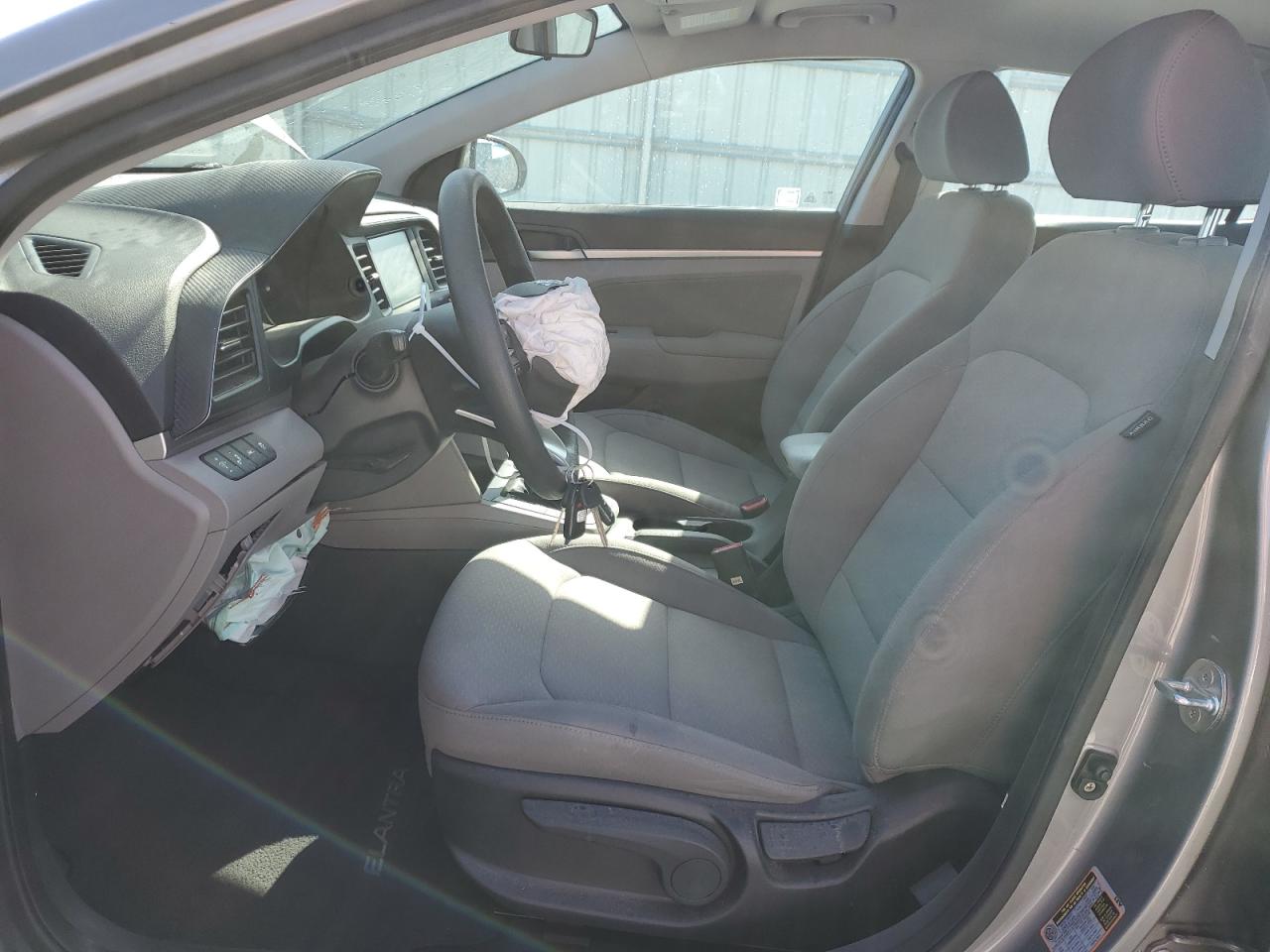 2020 Hyundai Elantra - Image 7