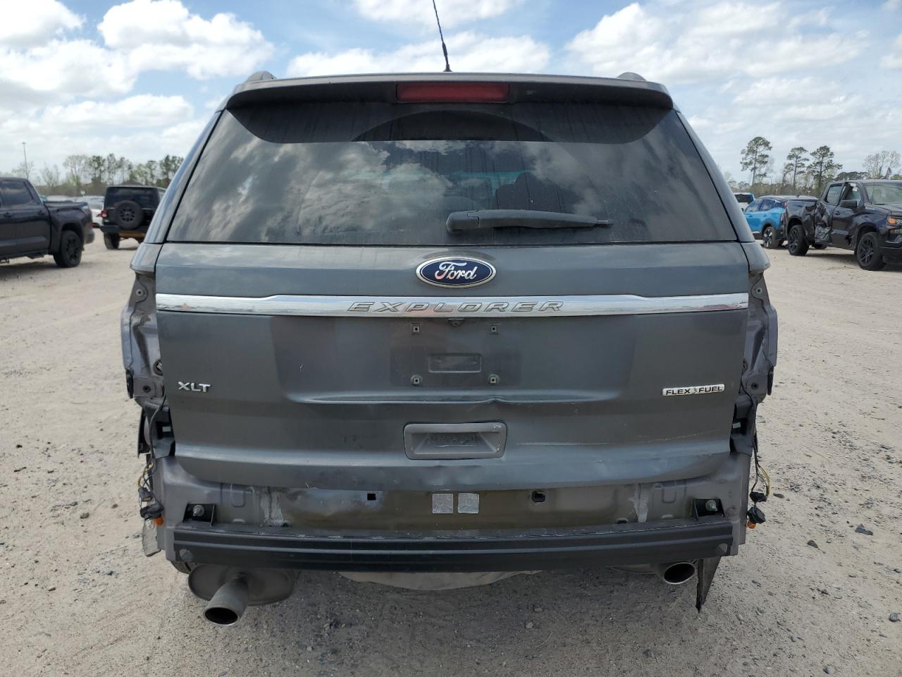 2013 Ford Explorer - Image 6