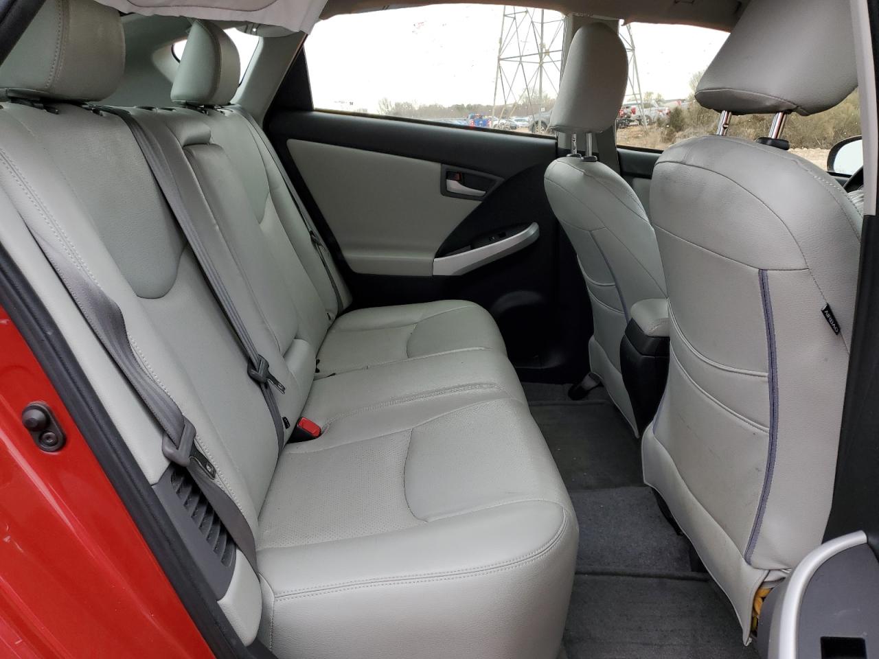 2013 Toyota Prius - Image 10