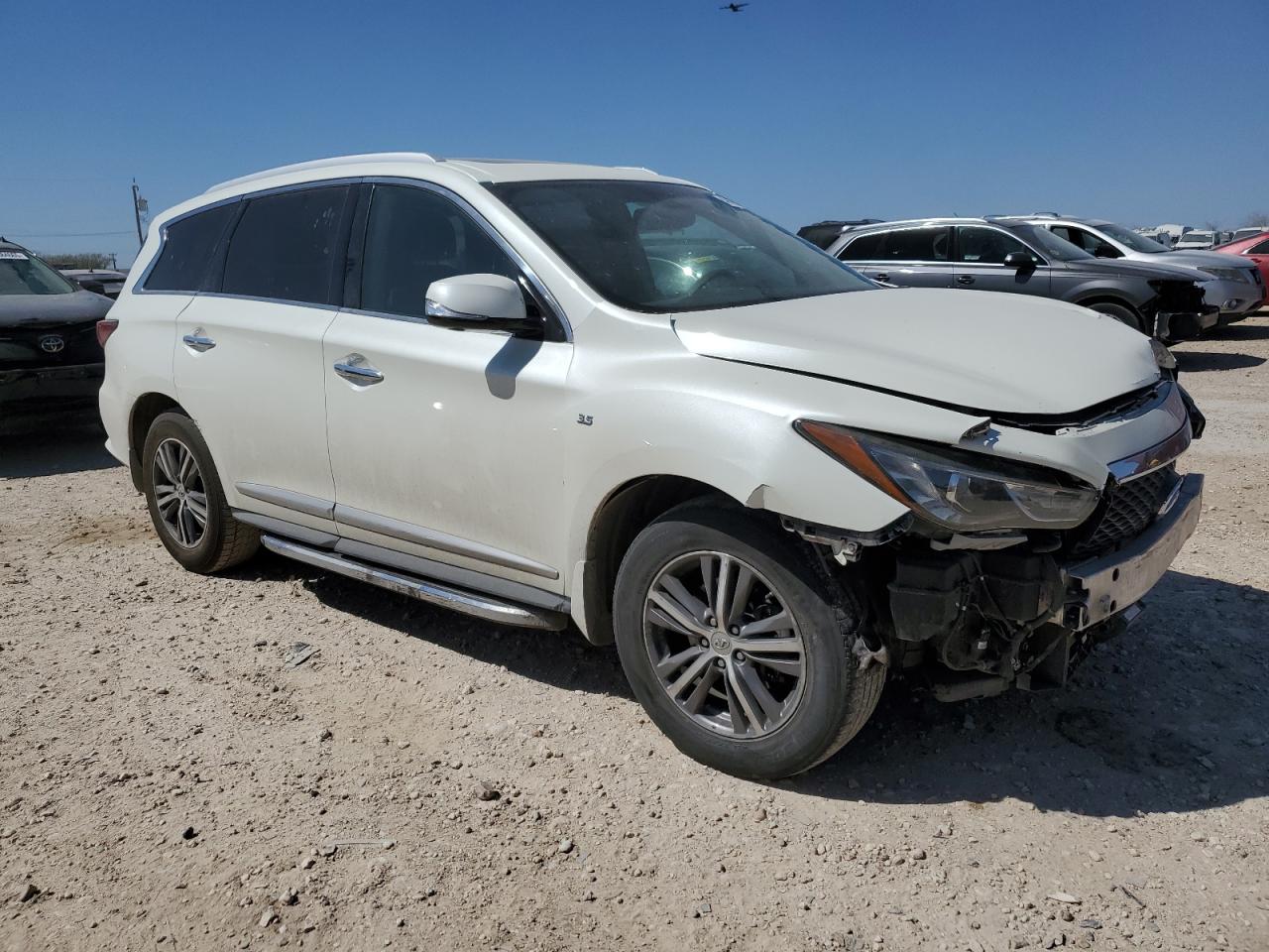 2017 Infiniti QX60 - Image 4