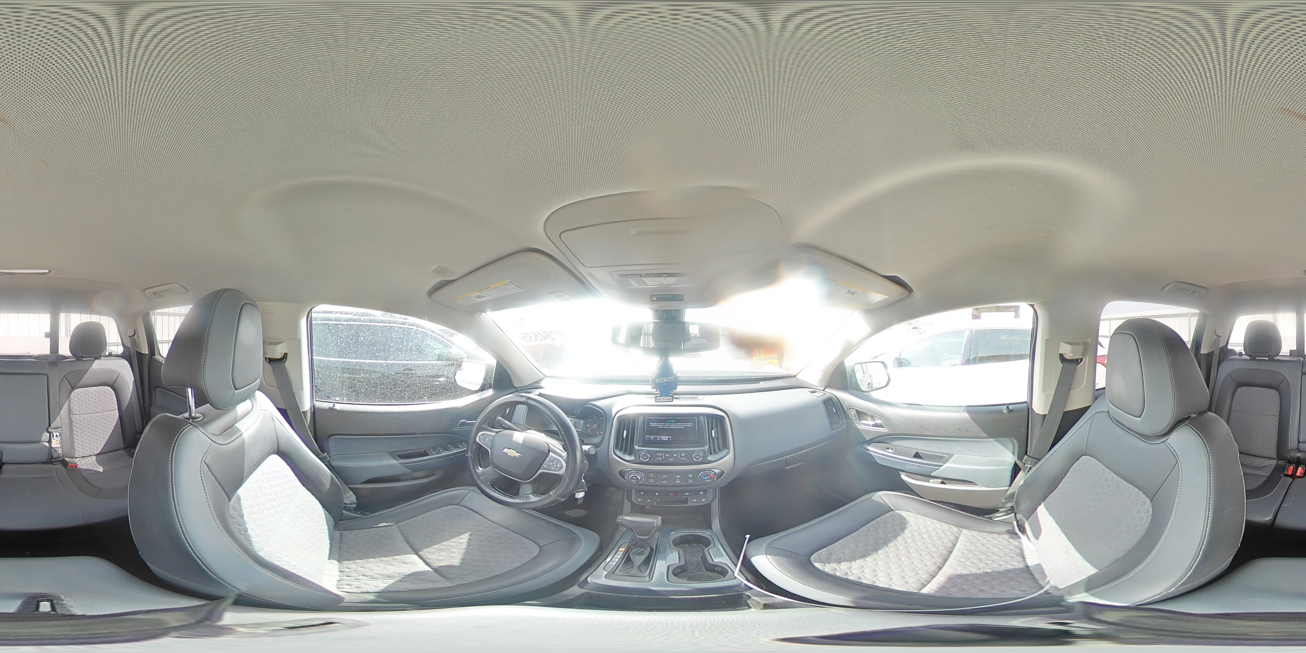 2016 Chevrolet Colorado - Image 13