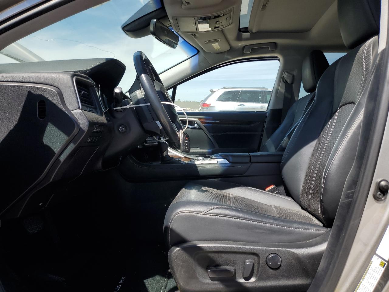 2017 Lexus RX - Image 7