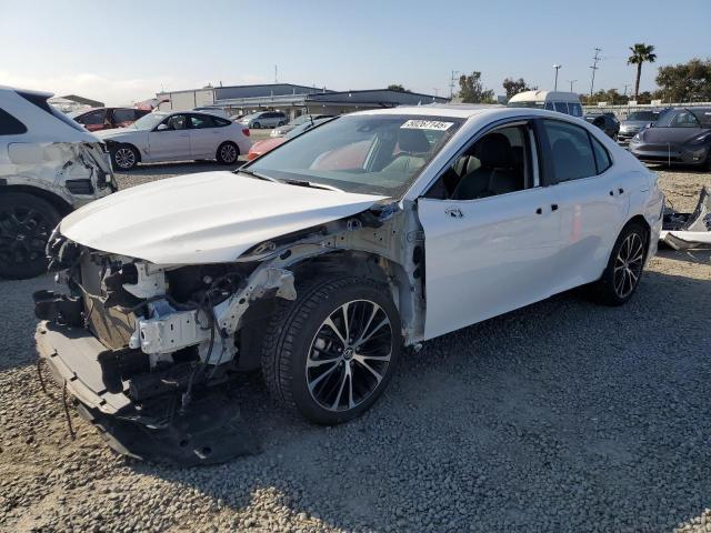  TOYOTA CAMRY 2019 Белый