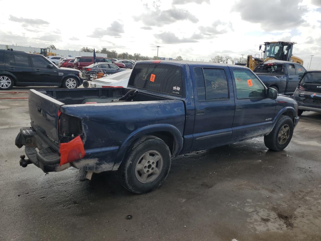2004 Chevrolet S-10 Pickup - Image 3