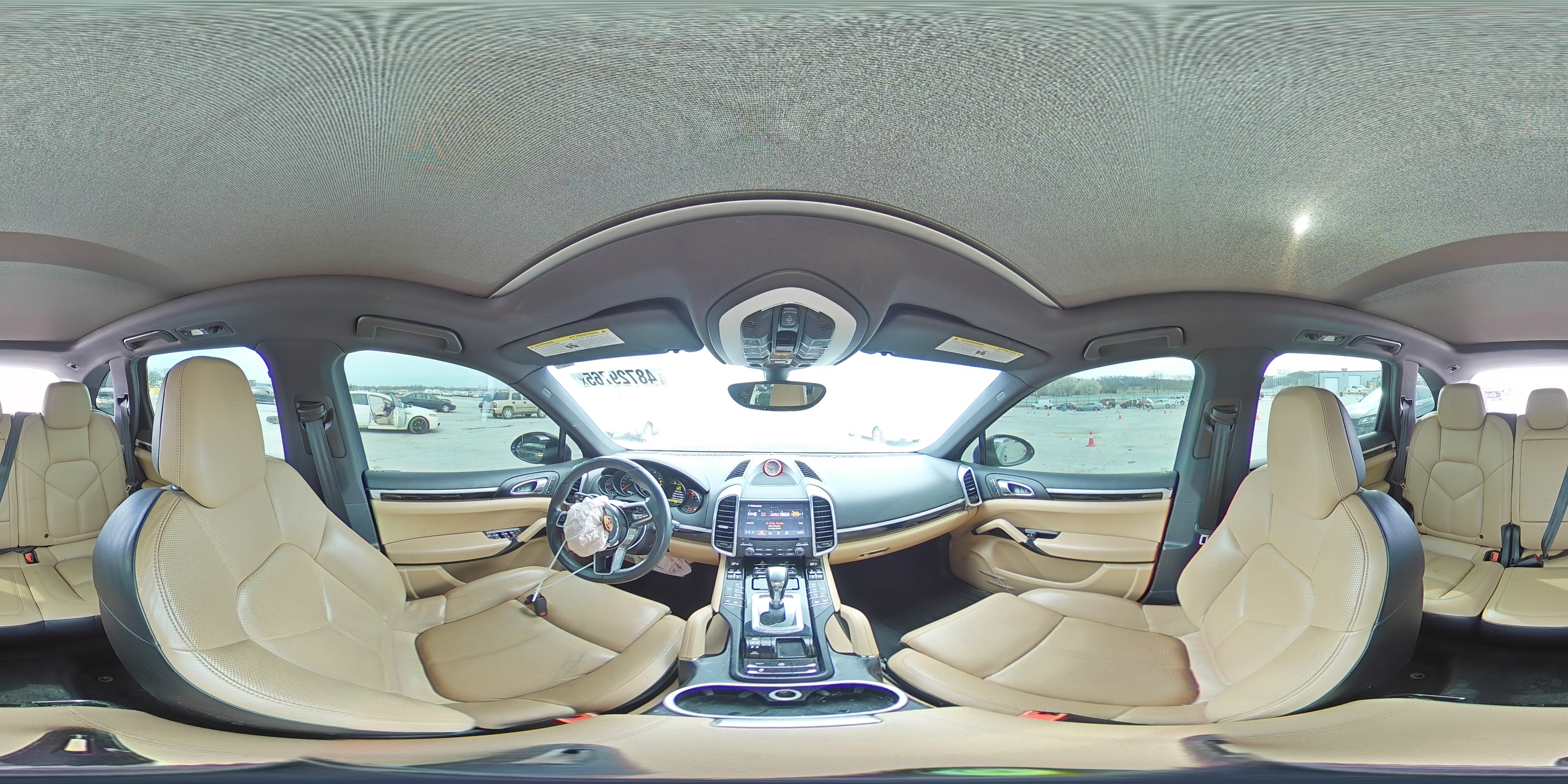 2018 Porsche Cayenne - Image 14