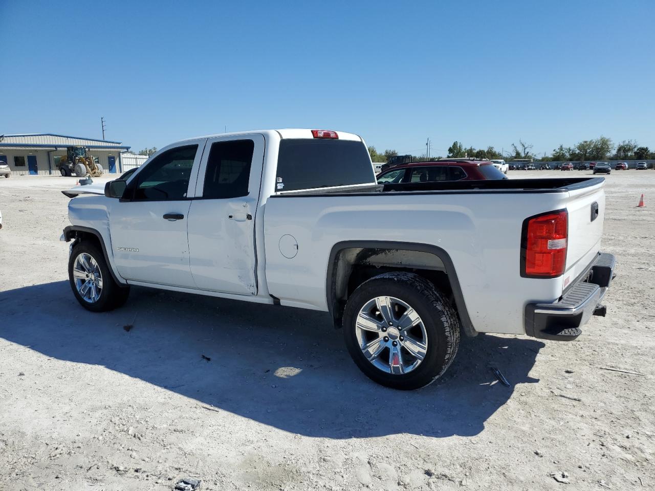 2017 GMC Sierra - Image 2