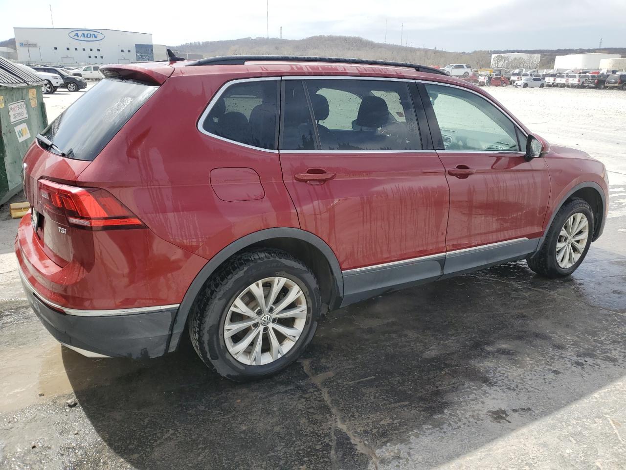 2018 Volkswagen Tiguan - Image 3
