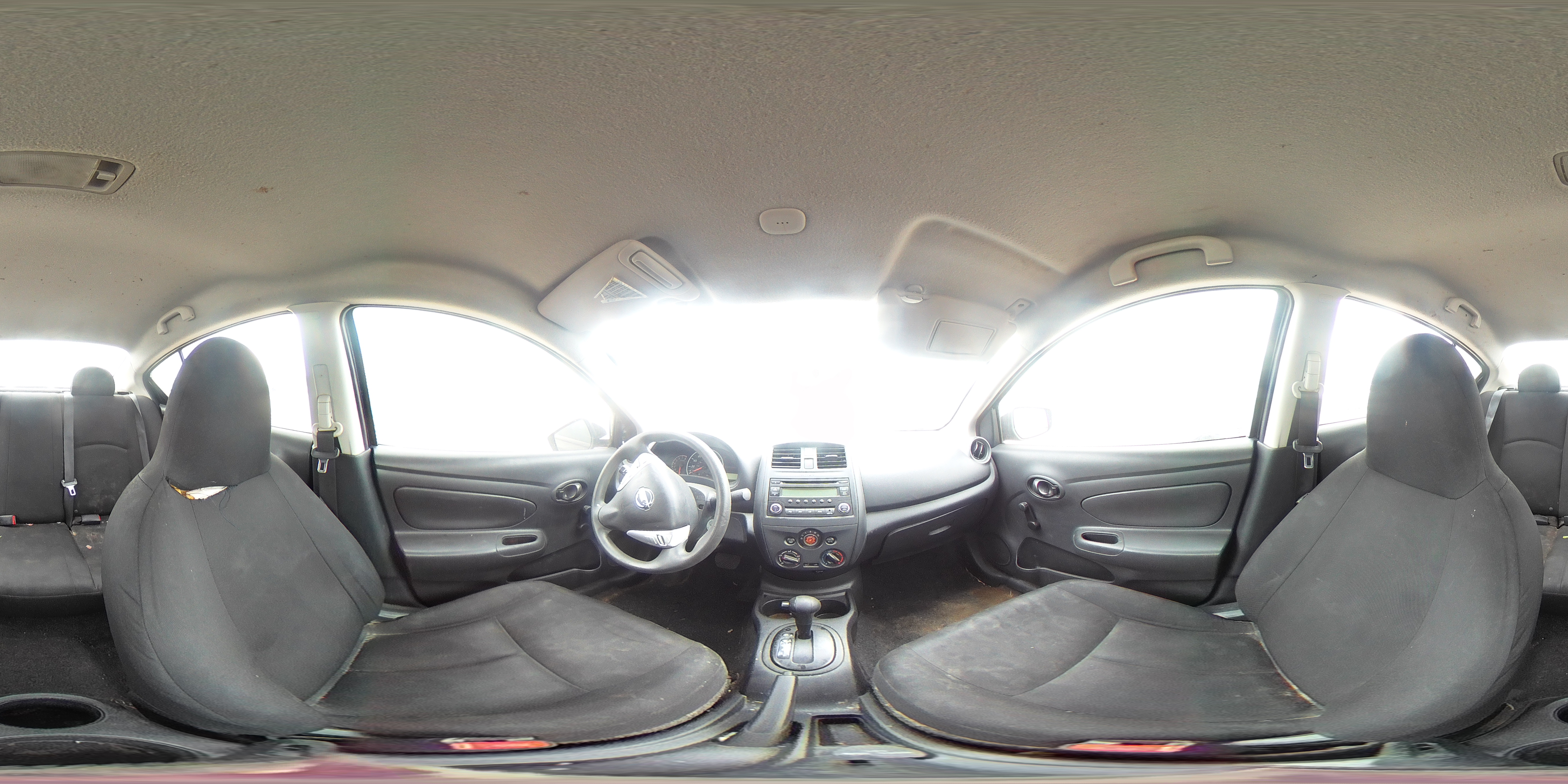 2016 Nissan Versa - Image 13