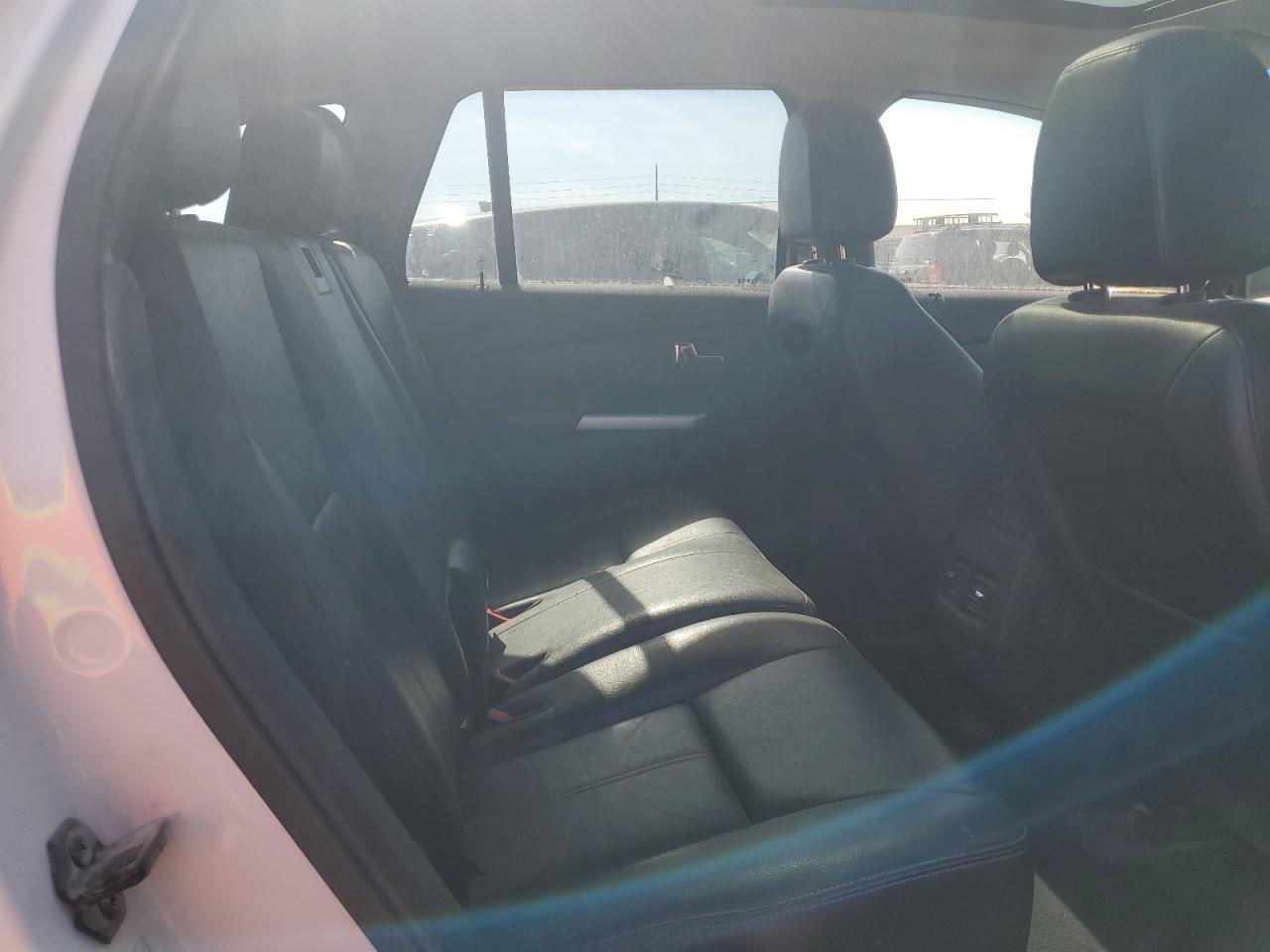 2012 Ford Edge - Image 11
