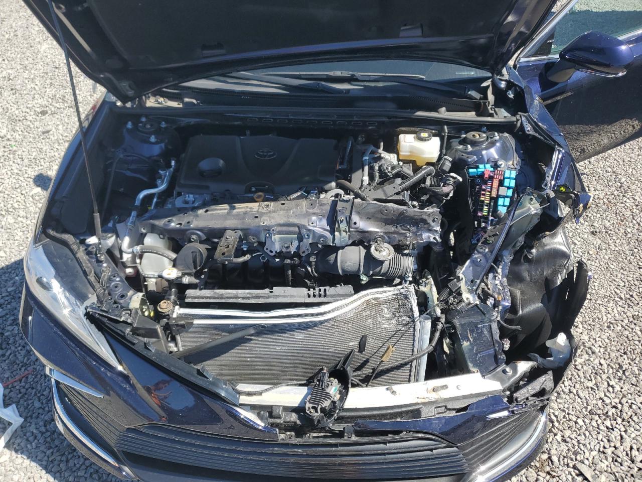 2021 Toyota Camry - Image 11