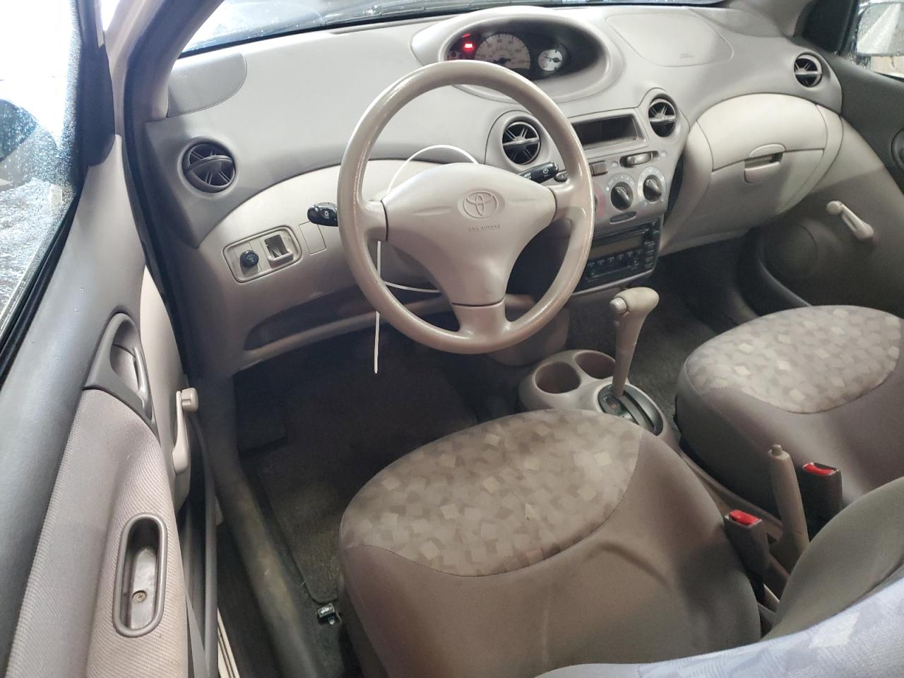 2001 Toyota Echo - Image 8