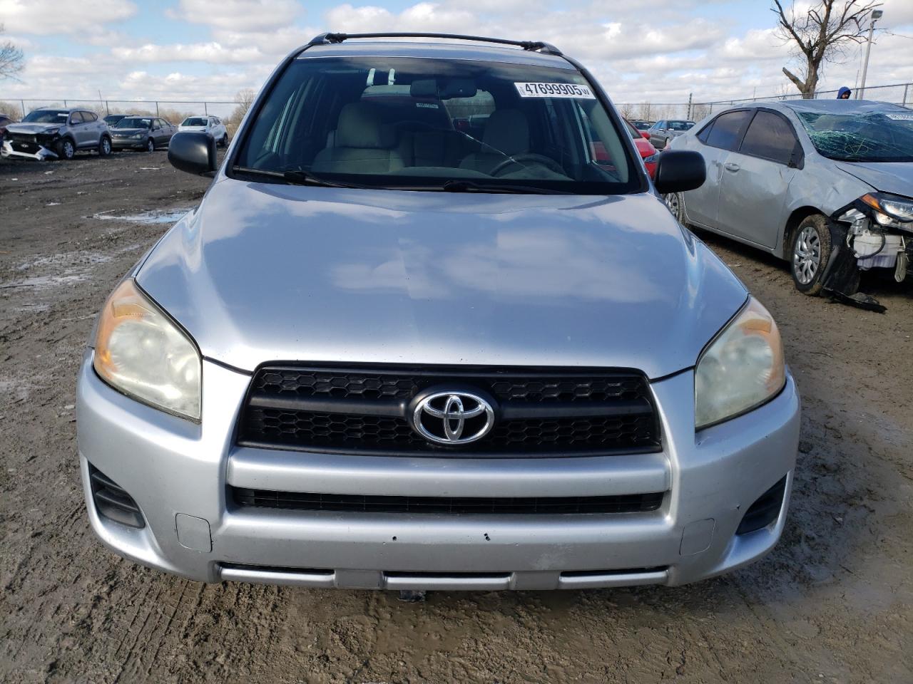 2010 Toyota RAV 4 - Image 5