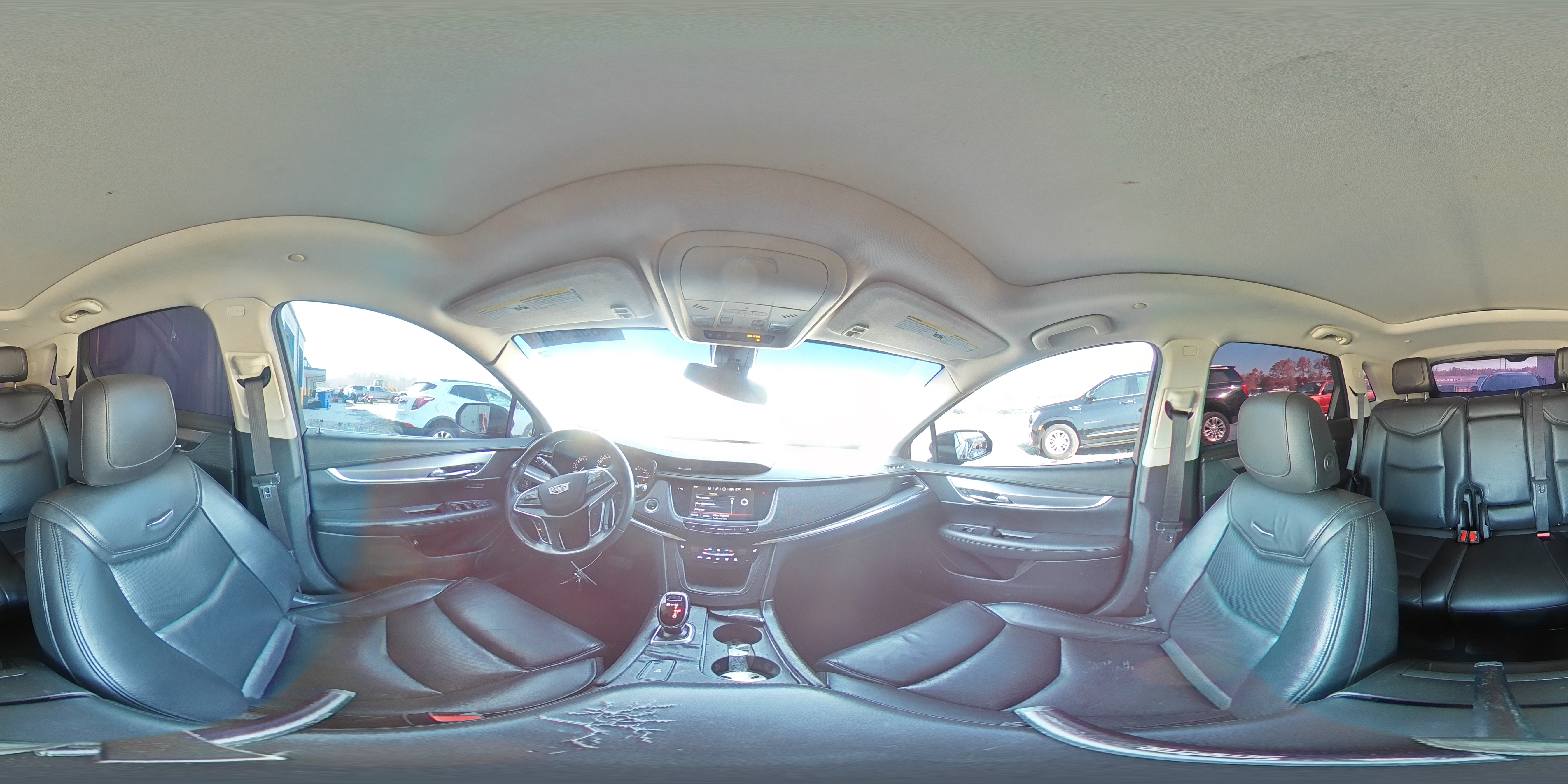 2018 Cadillac XT5 - Image 15