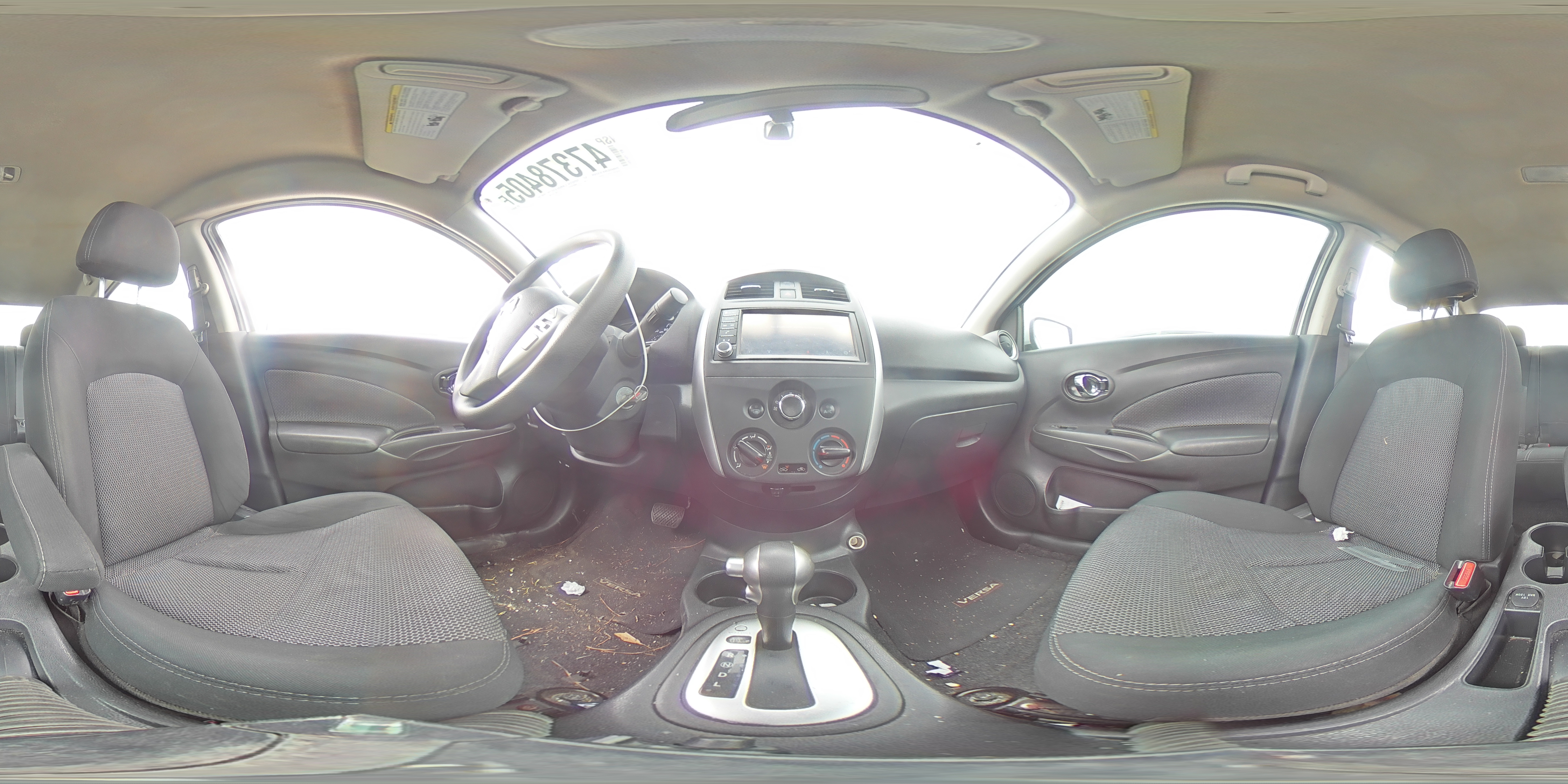 2019 Nissan Versa - Image 13