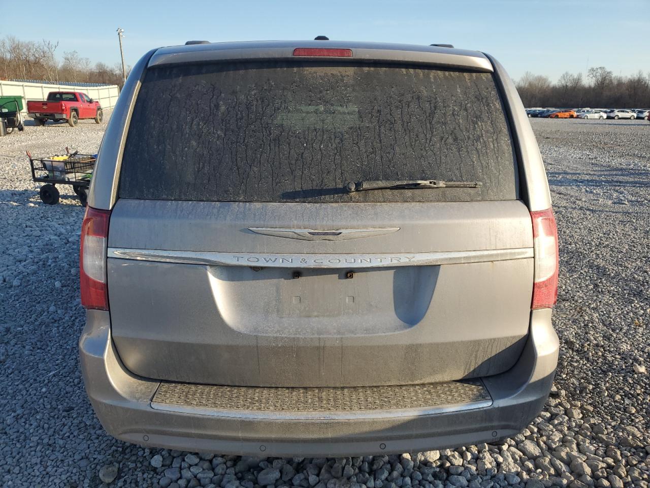 2015 Chrysler Town & Country - Image 6